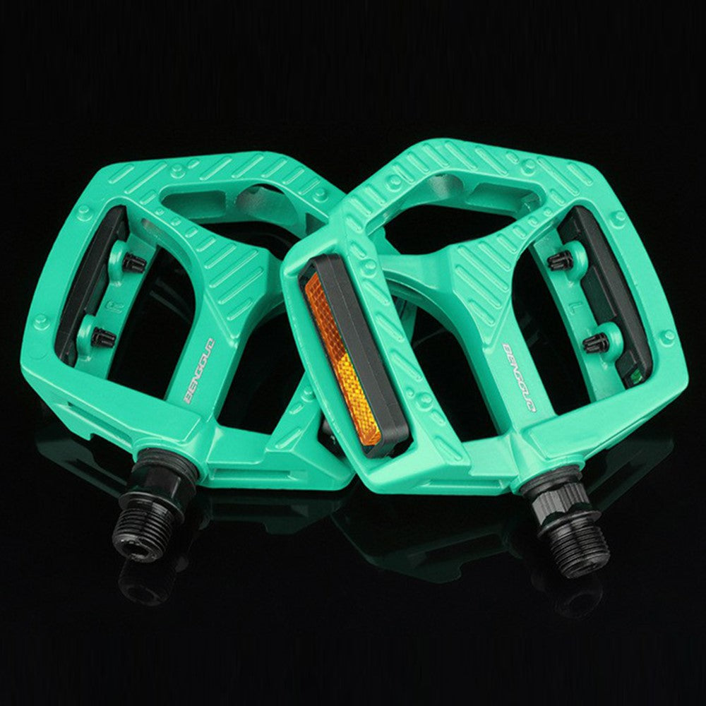 BENGGUO BG-4203 1 Pair Bicycle Pedals MTB Bike Cycling Accessories Aluminum Alloy Pedals